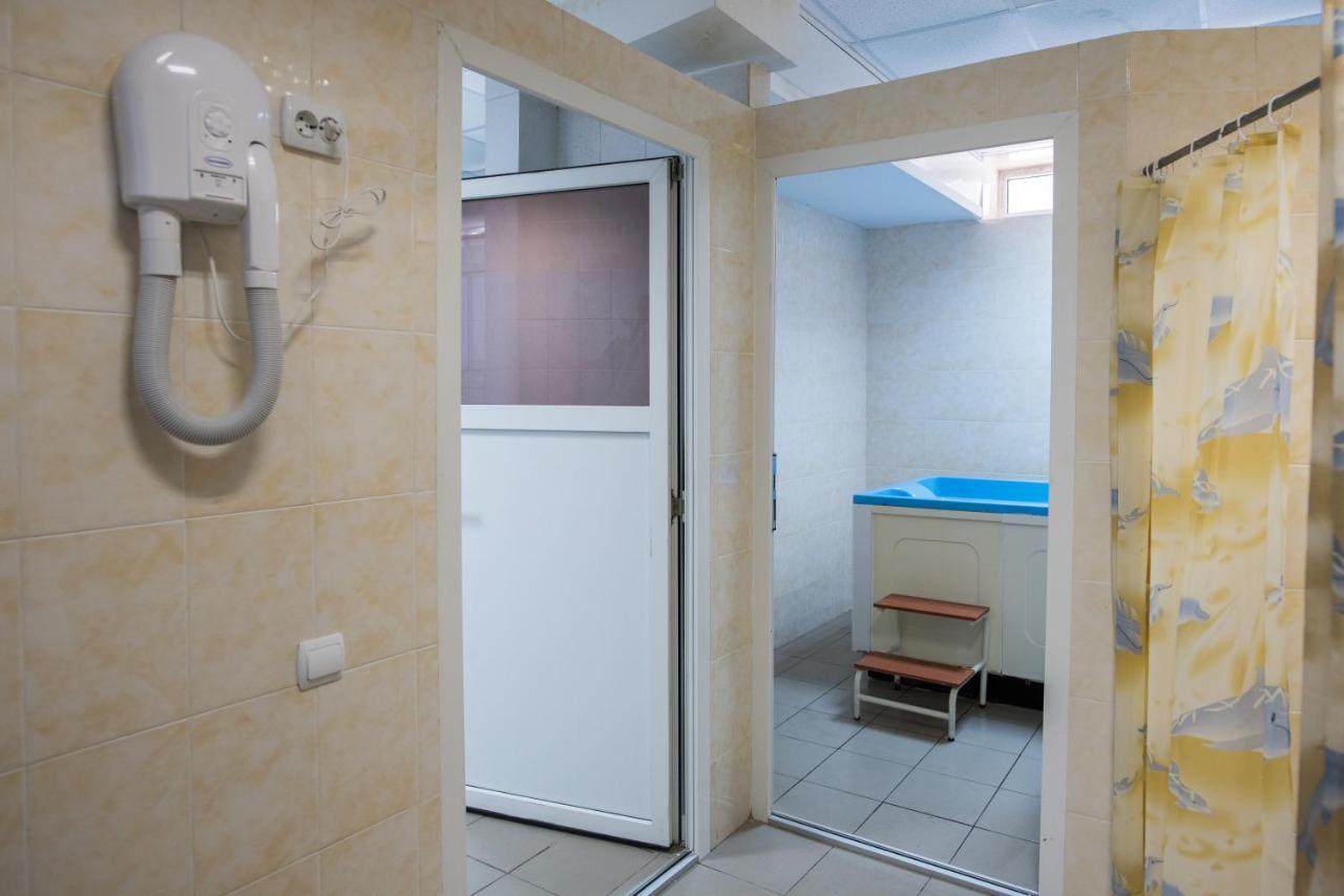 Zelenyy Bir Hotel Skhidnytsia Eksteriør billede